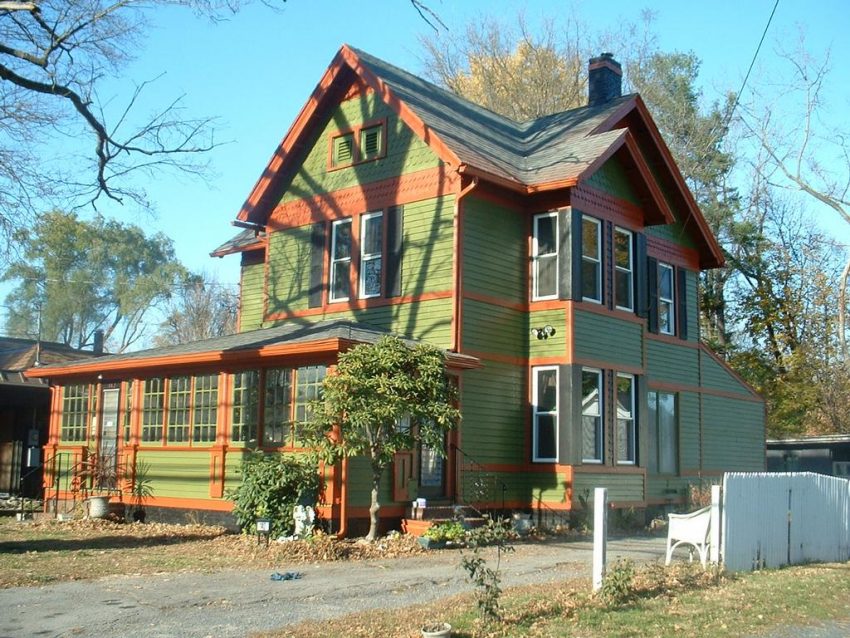Exterior Design Amazing COlor Combination Green And Orange For Traditional Home Design With Small Window Rooftop Best Porch White Fence Grass Plant On Garden Home Style Ideas Getting wonderful House with Exterior Paint Schemes