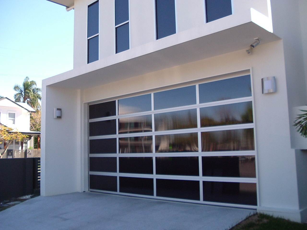 Best Garage Glasses With Aluminium Door Ideas For Modern Home Architecture With Best White Wall Floor And Inspiring Style For Amazing Home Concept Ideas