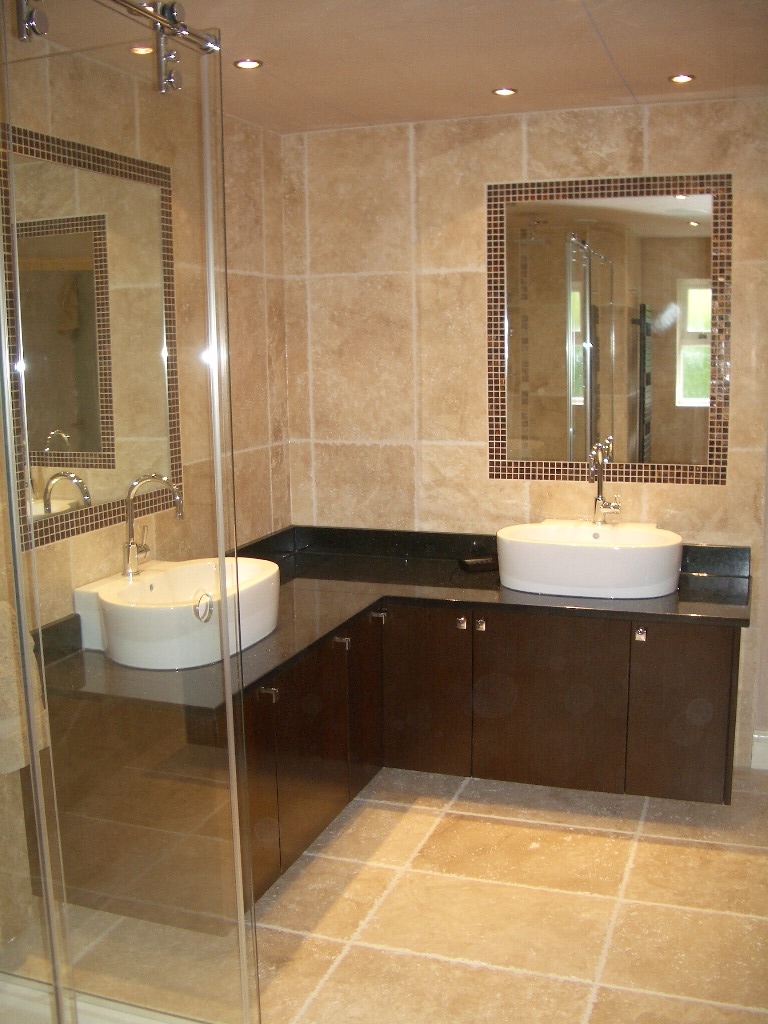 Elegnace Bathroom Design Ideas With Brown Tile Color Mirror Lighting Cabinet And Nice Sink Bathroom