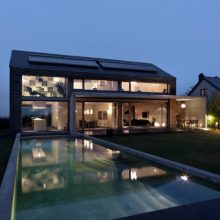 Architecture Thumbnail size Large Transparent Glass Window Perfect Awesome Beautiful Modern Glass House Design On Home Decorating With Awesome Beautiful Modern Glass House Design Wih Pool In Night View