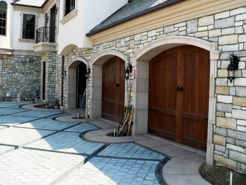 Ideas Medium size Marvelous Several Garage Door Trim With Laminated Wooden Ideas For Home Design Garage Style Block Stone Wall Best Floor Pendant Lamp Rooftop For Insipiring To Build Garage On The Backyard Home 