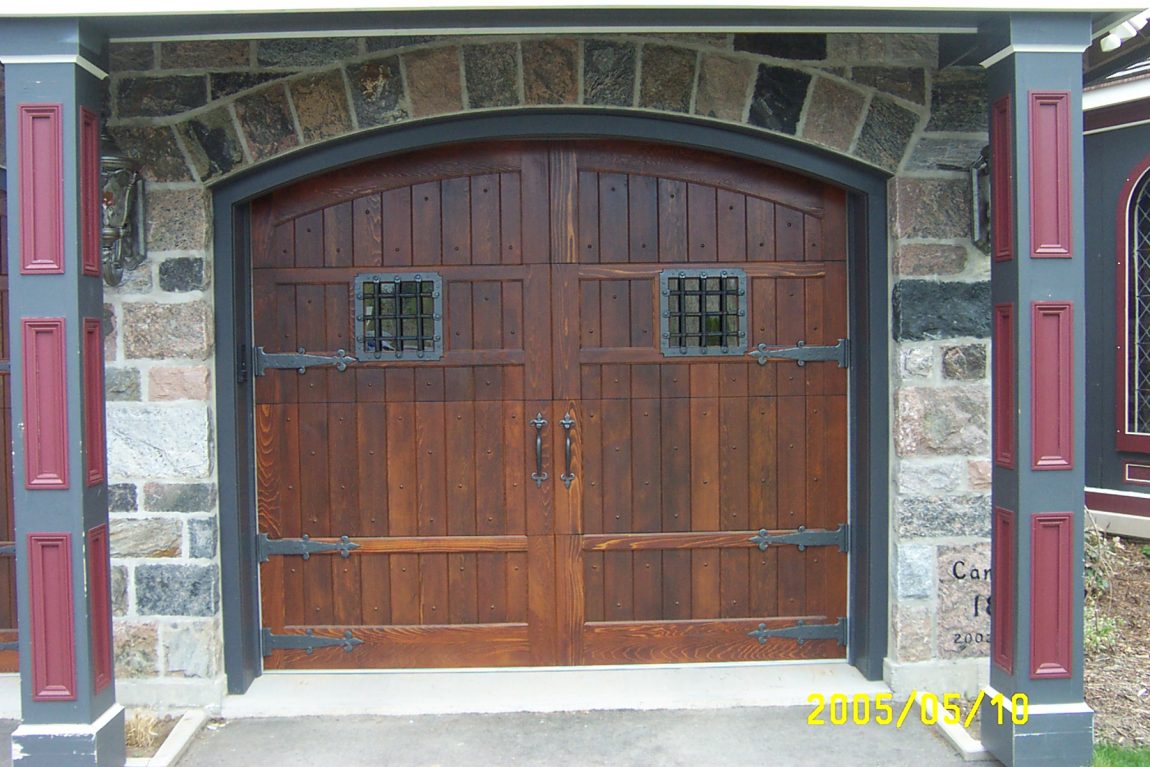 Ideas Large-size Simple Garage Wooden Door Ideas For Home Architecture With Varnished Wooden Material Small Window Iron Frame Amazing Block Wall Floor For Home Garage Design Ideas  Ideas