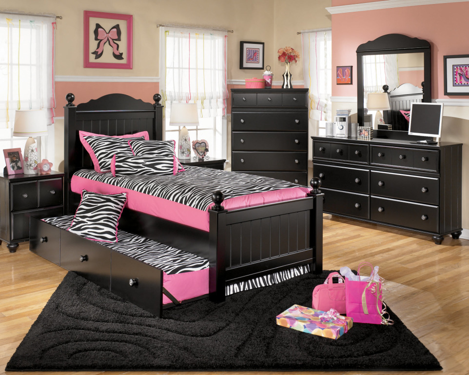 Luxury Black And Pink Concept For Furniture Set Children Bedroom Ideas With Laminated Wooden Floor Ideas Black Fur Rug Mirror Computer Zebra Pillow And Blanket Lamp Wall Picture Curtain And Window Design Kids Room