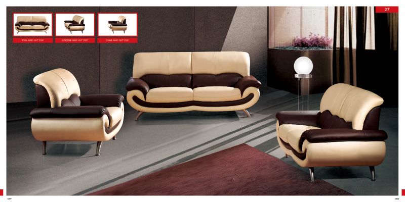 Modern Combine Dark Brown And Light Brown Color For Living Room Chair Furniture Brown Fur Rug Curtain And Window Gray Stained Flooring Idea And Best Wall For Modern Interior Home Design  Living Room
