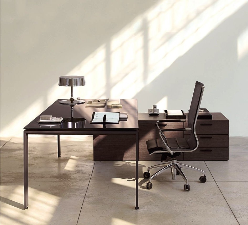 Simple Desk And Brown Swivel Chair And Desk Lamp And Traditional Office Desk Ideas For Home Office Design Ideas Doff Flooring Plan And Office Storage Side Design With Beige Tiles Living Room