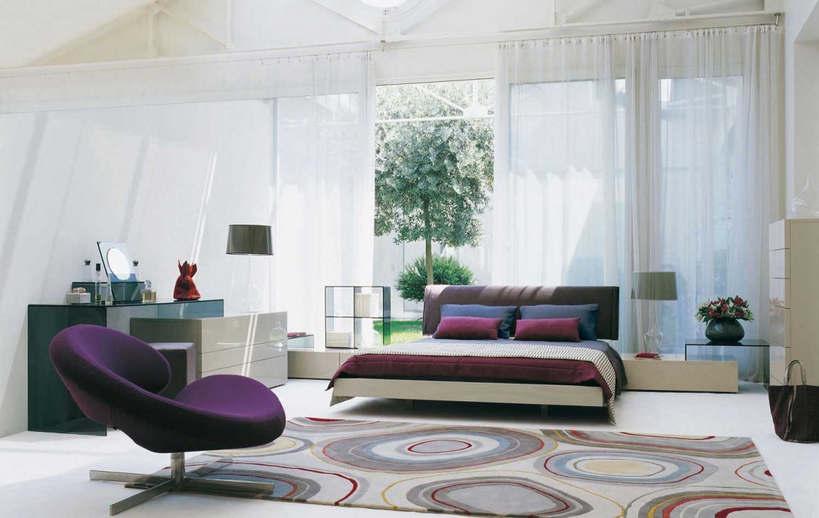 Bedroom Large-size Fascinating Bedroom Style Plan Escorted By Queen Bed And Purple Pedestal Chair On Rug Furnished Escorted By Night Lamp And Vase Flower Decorations And Completed Bedroom