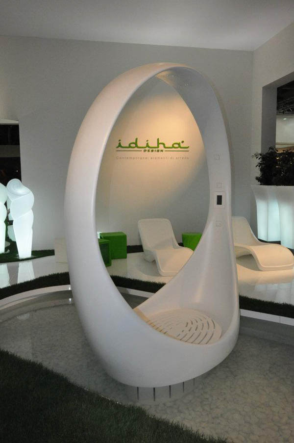 Bathroom Loop Shower Luxurious Multisensorial Experience Glossy Floor Loop Shower for Outdoor and Indoor