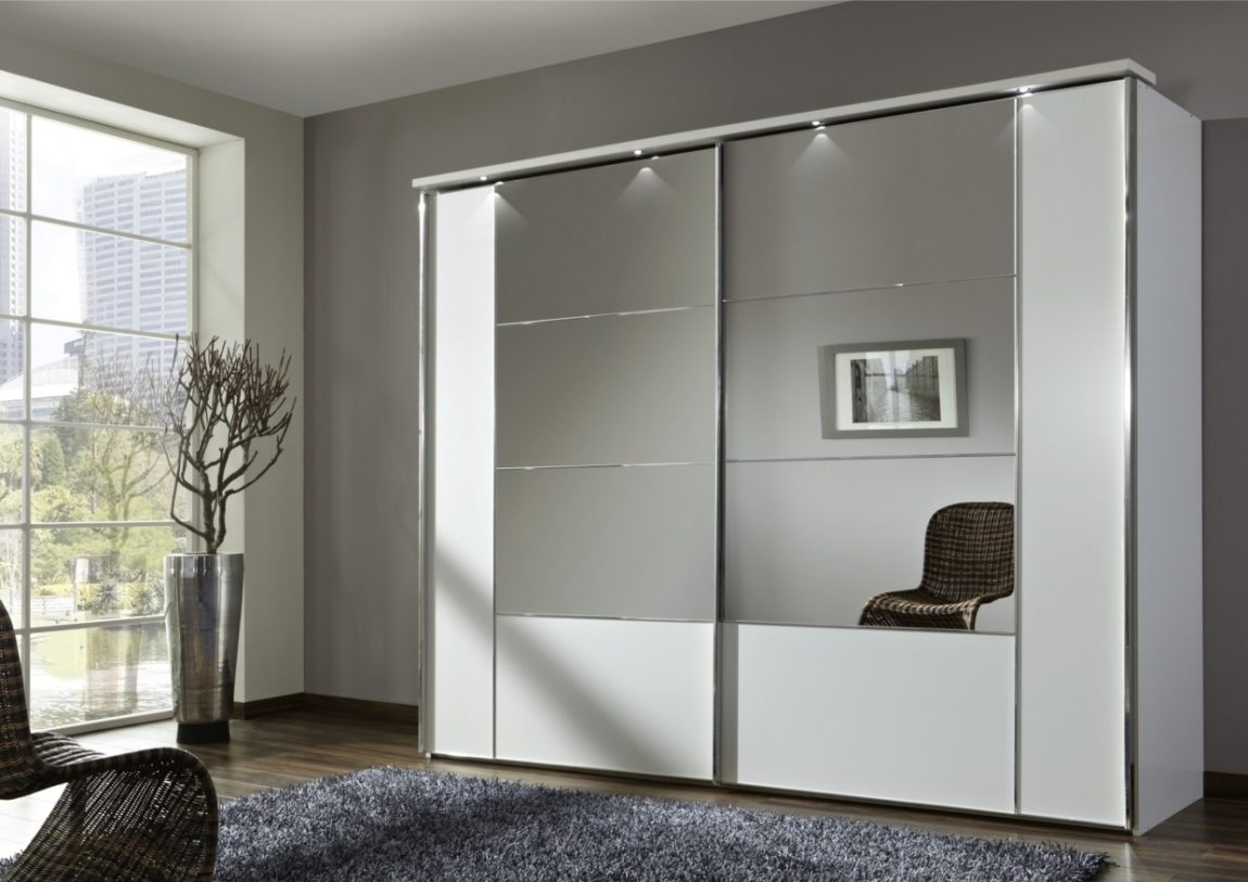 Furniture + Accessories Large-size Sliding Door Wardrobe Mirrored Bedroom Furniture Feat Grey Rug On Wood Floors As Well As Classic And Elegant Mirrored Bedroom Furniture Grey Wall Painted In Modern Bedroom Plan Furniture + Accessories