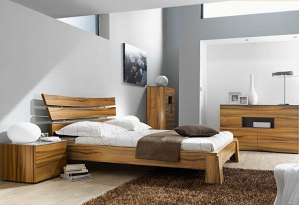 Brown Rugs Natural Wood Bed White Bed Sheet Natural Brown Sidetables Bedroom