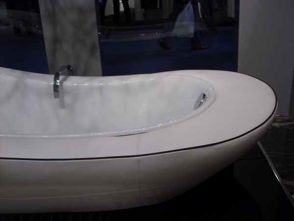 Bathroom Oval Stylish Leather Bathtub Stylish Modern Bathtub and its Elegance