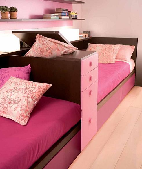 Kids Room Purple Bedroom Bookcase Wood Flooring Purple Blanket Children’s Bedroom Designed in Assorted Color Furniture