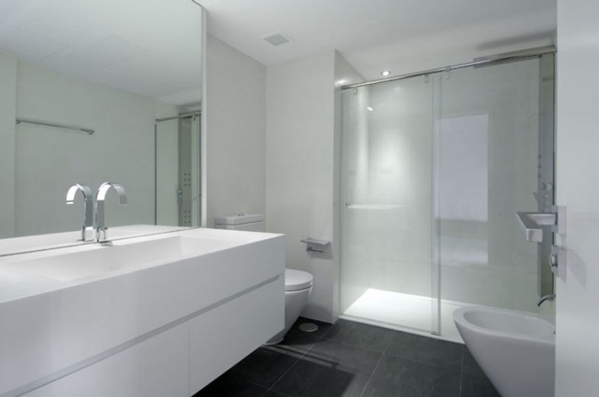 Bathroom Black Floor Large Mirror White Toilet 915x607 Minimalist Light Style for Bathroom