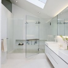 Bathroom White Ceiling Steel Faucet White Glass Floor Minimalist Light Style for Bathroom