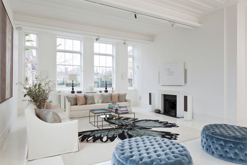 Ideas Blake House Spacious Home Blue Round Sofas Spacious Blake Home's Stylish Style