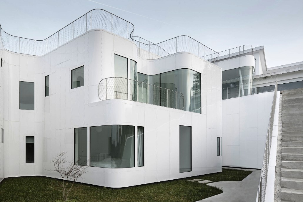 Big Futuristic Home Home Design Software Ideas Designs Designers Designer Contemporary 3d Modern Interior Decorating White Color Architecture