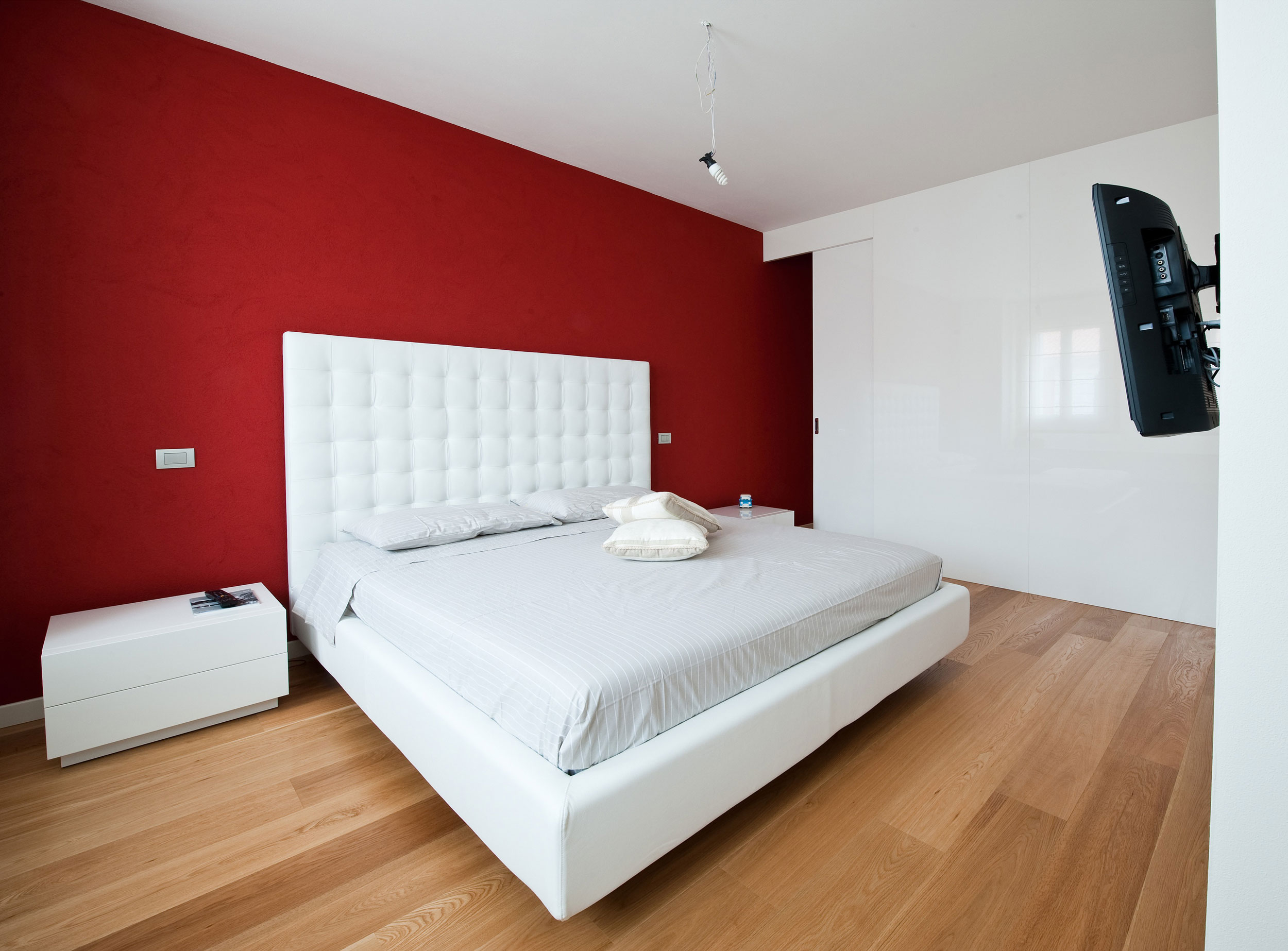 Minimalist Bedroom Interior Design Interior Design Designing Top Designers Room Ideas Designer Luxury Company Condo House Programs White Bed Interior Design